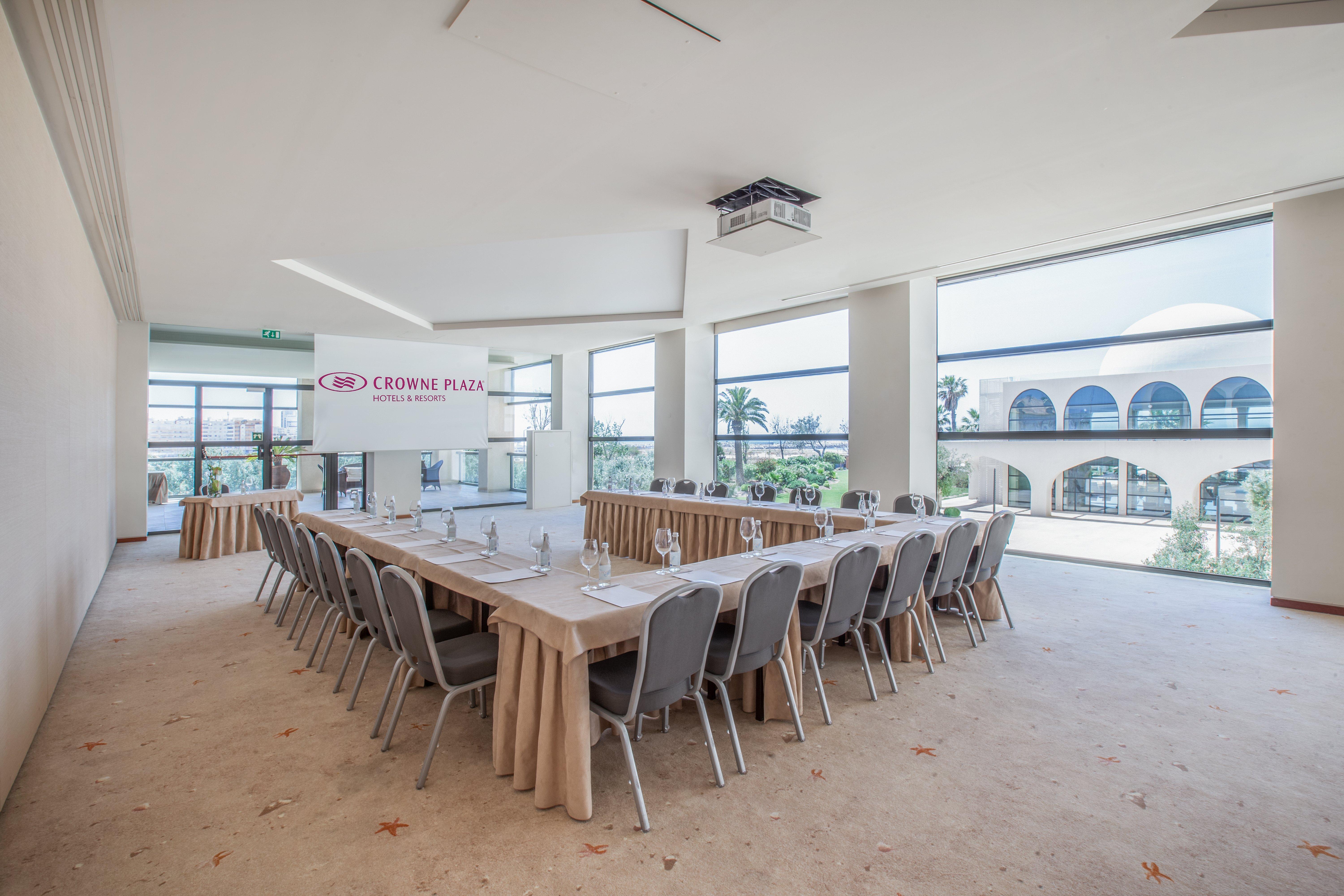 คราวน์ พลาซา วีลาโมวรา Hotel วิลาโมรา ภายนอก รูปภาพ Meeting room