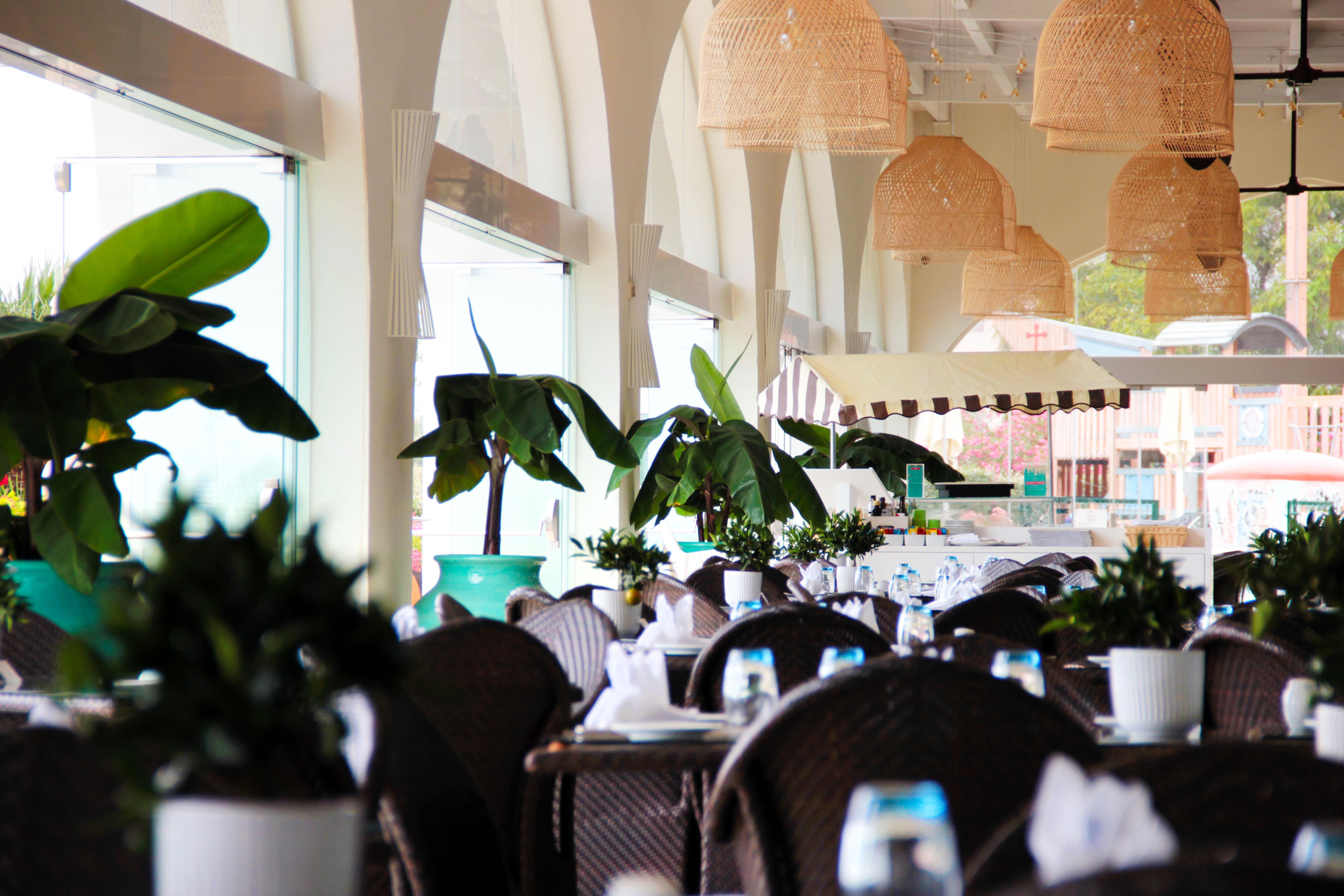คราวน์ พลาซา วีลาโมวรา Hotel วิลาโมรา ภายนอก รูปภาพ The interior of the restaurant