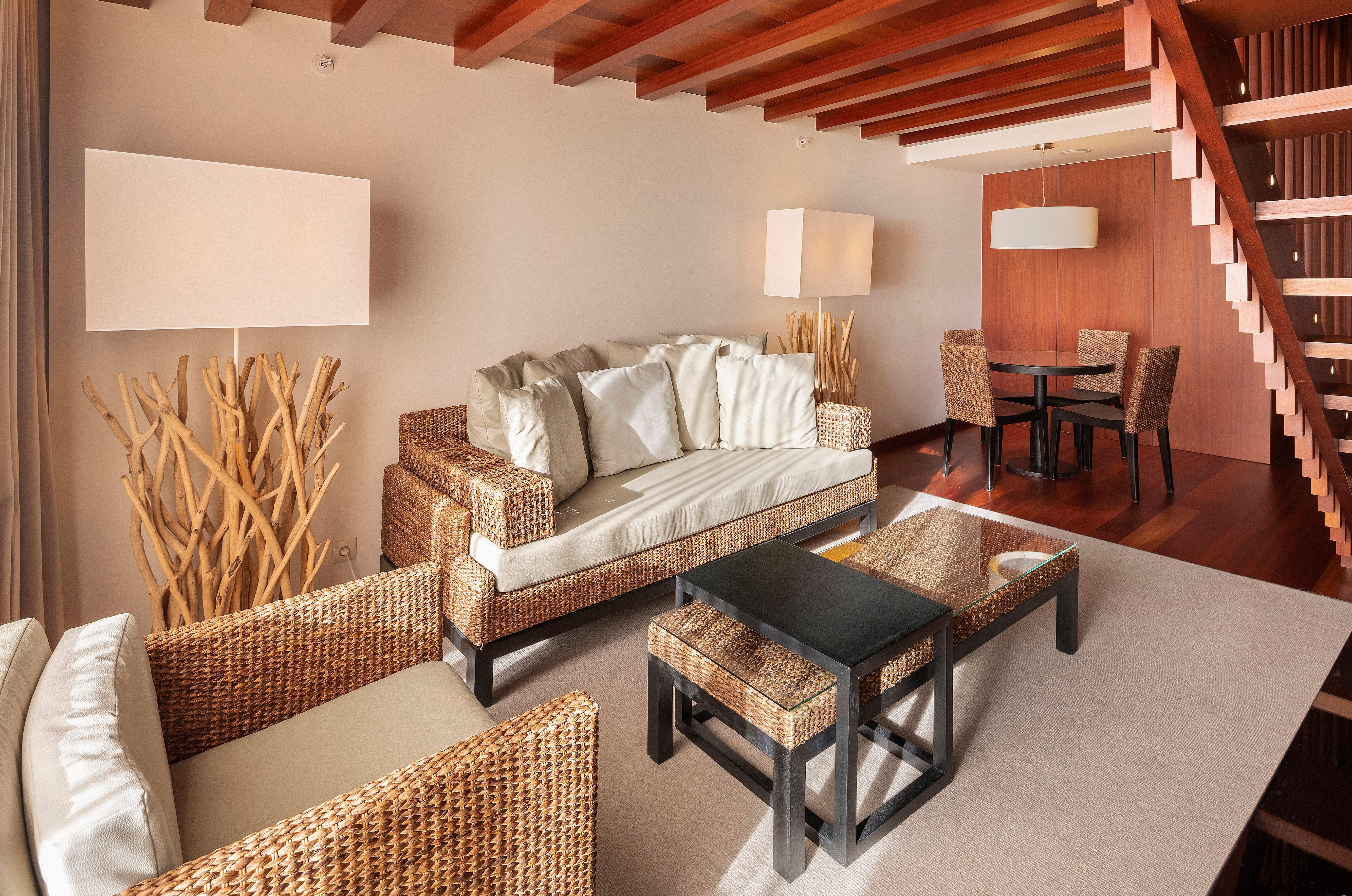 คราวน์ พลาซา วีลาโมวรา Hotel วิลาโมรา ภายนอก รูปภาพ A living room