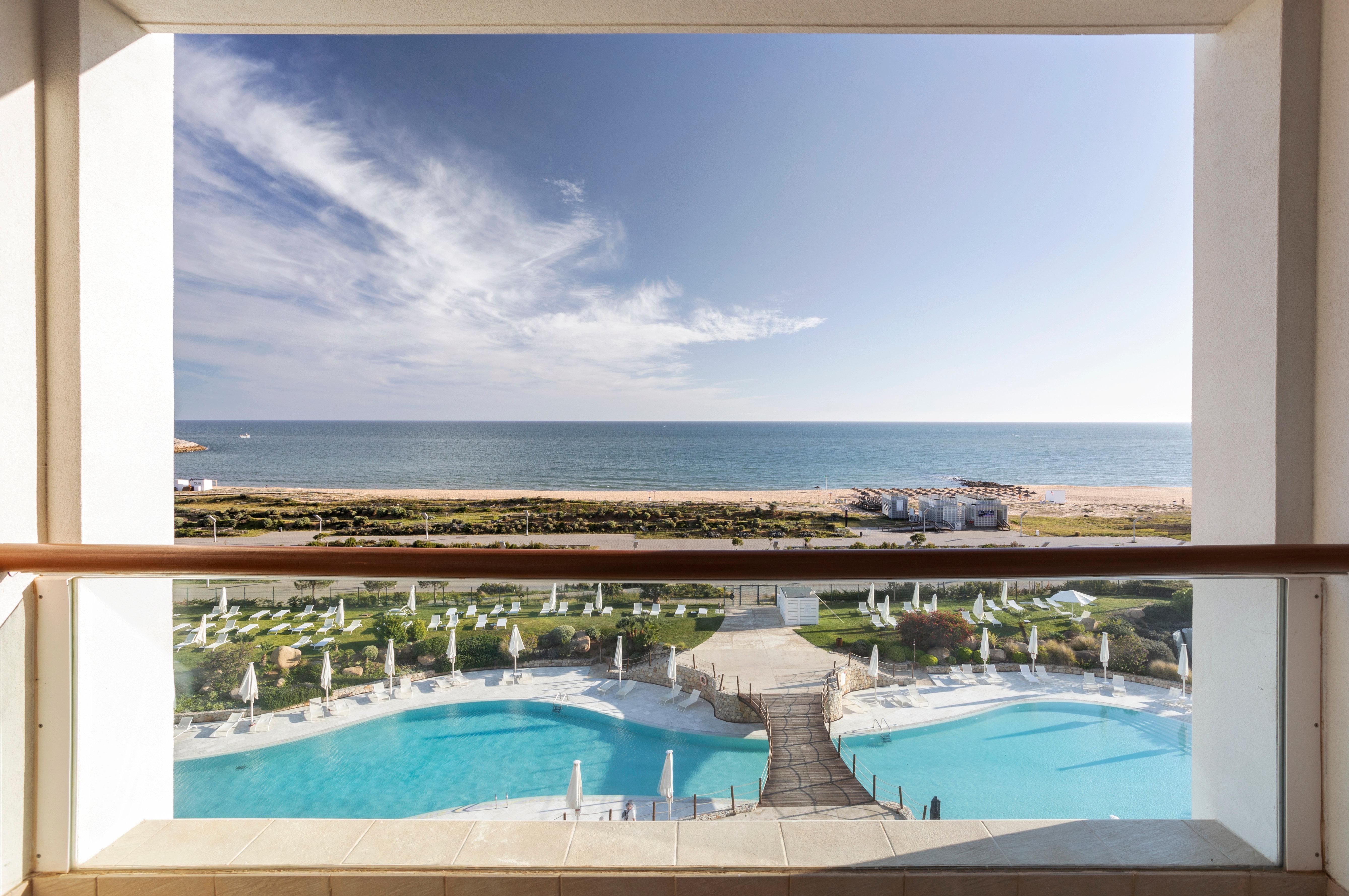 คราวน์ พลาซา วีลาโมวรา Hotel วิลาโมรา ภายนอก รูปภาพ View from the hotel